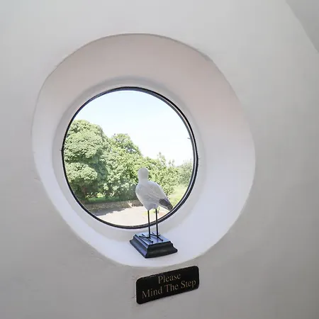 Holiday home 1a Police House *