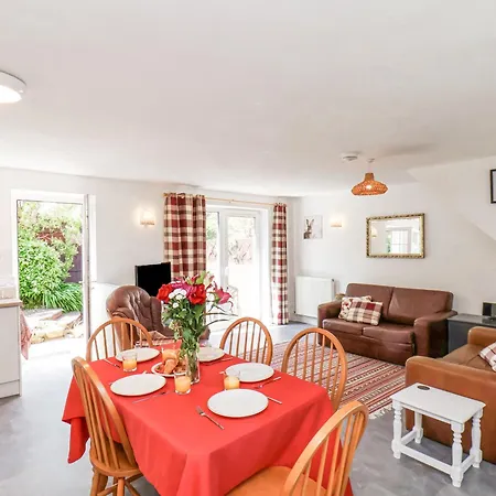 1a Police House Holiday home