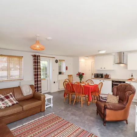 Holiday home 1a Police House *