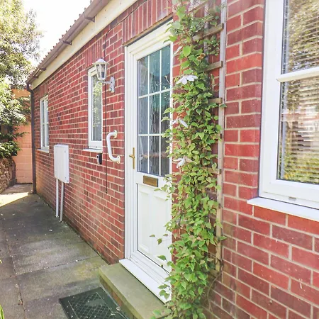 1a Police House